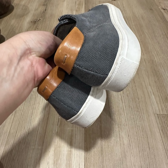 Roan canvas  leather shoes good condition  sz8.5 - Picture 8 of 8